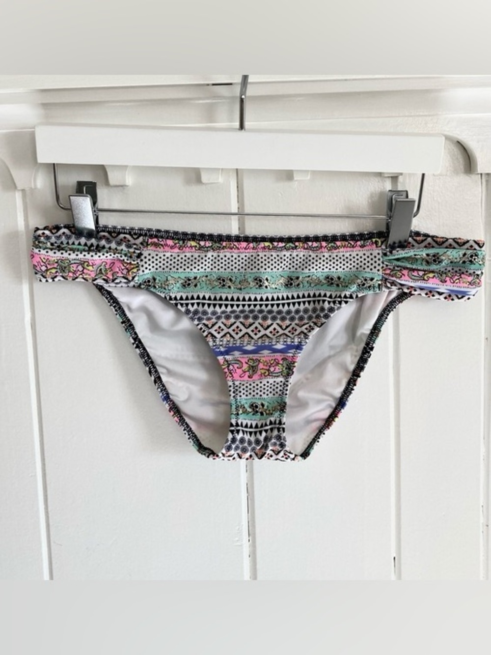 victoria’s secret bikini  bottoms